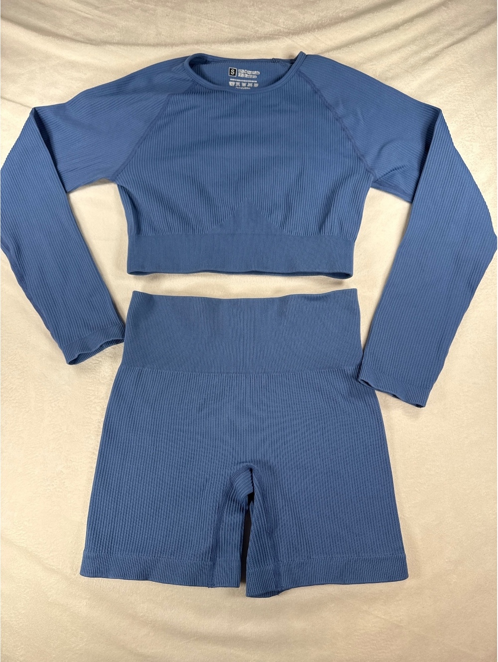 Ribbed Blue Long Sleeve Crop Top and High Waist Shorts Set, Size Small
